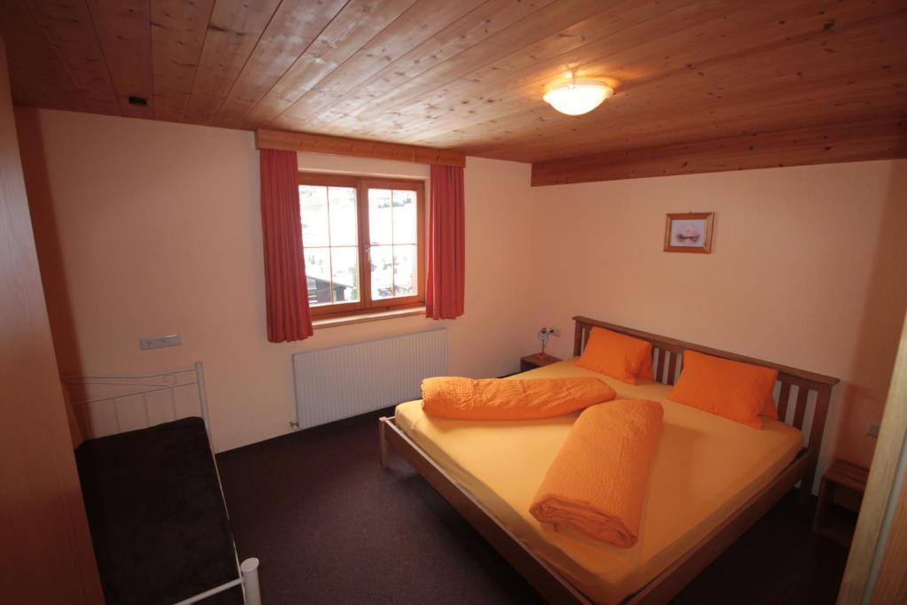 Haus Vallaster Gaschurn Room photo